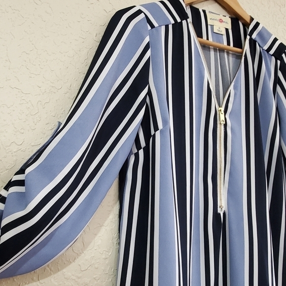 Wishful Park Blue Striped Blouse Womens Medium Zip Up Neckline Business - Picture 4 of 8